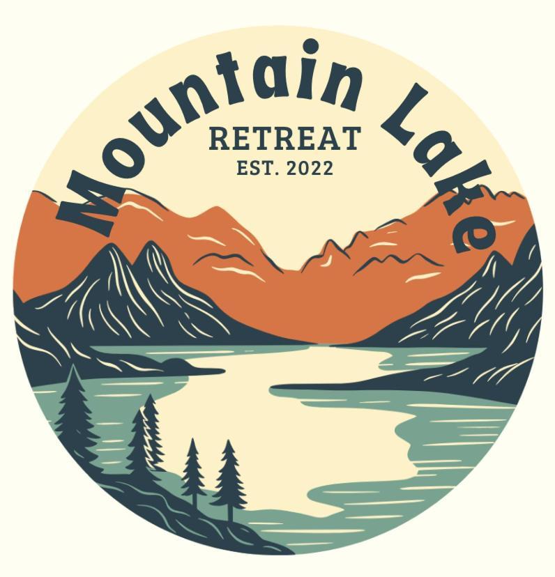 Mountain Lake Retreat - Hot Tub, Lake, Fire Pit, Wineries, Restaurant ハーパーズ・フェリー エクステリア 写真